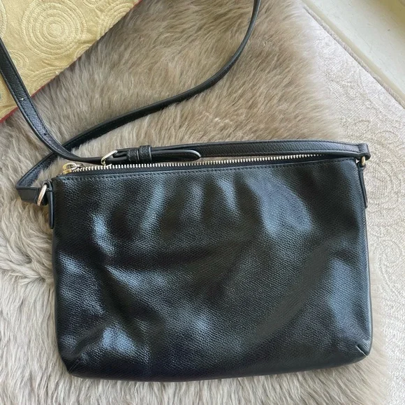 Preworn Coach Black F52881 Crossgrain Leather East West Pop Crossbody - Picture 9 of 9